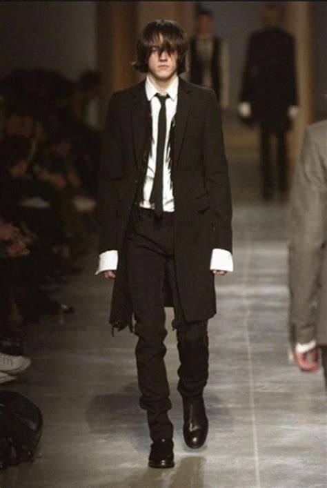 hedi slimane dior homme suit|hedi slimane runway.